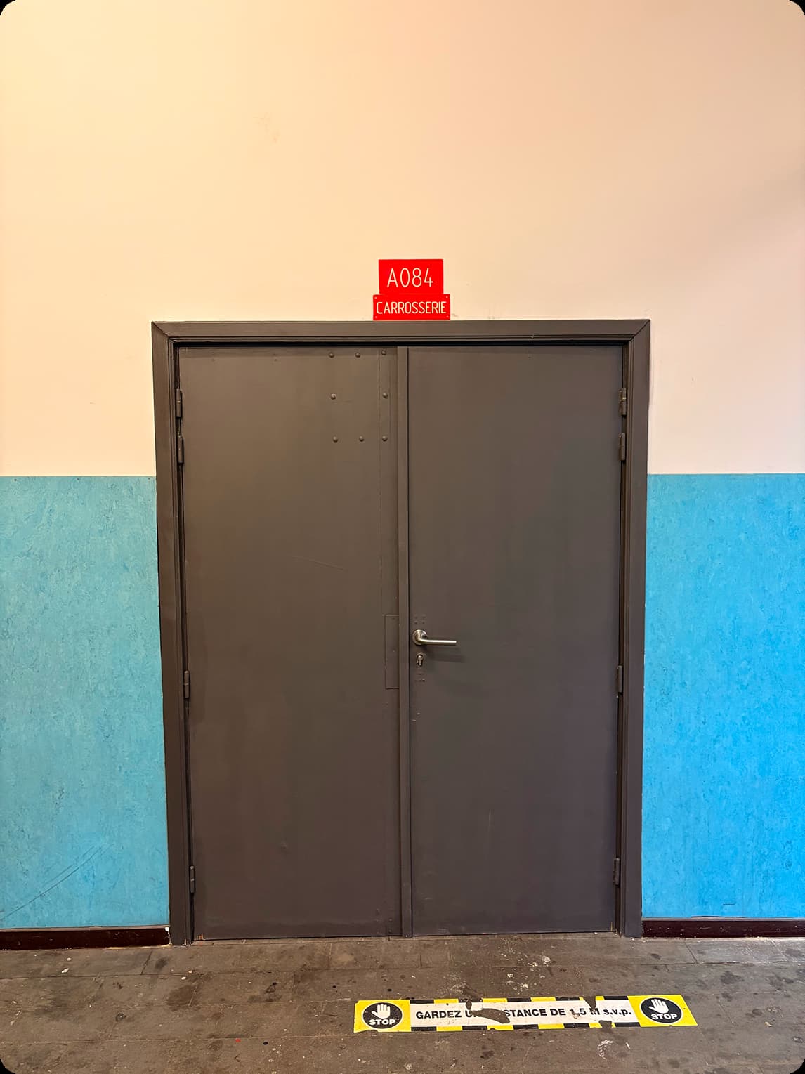 La porte du local qu'on a du rénover pour le projet